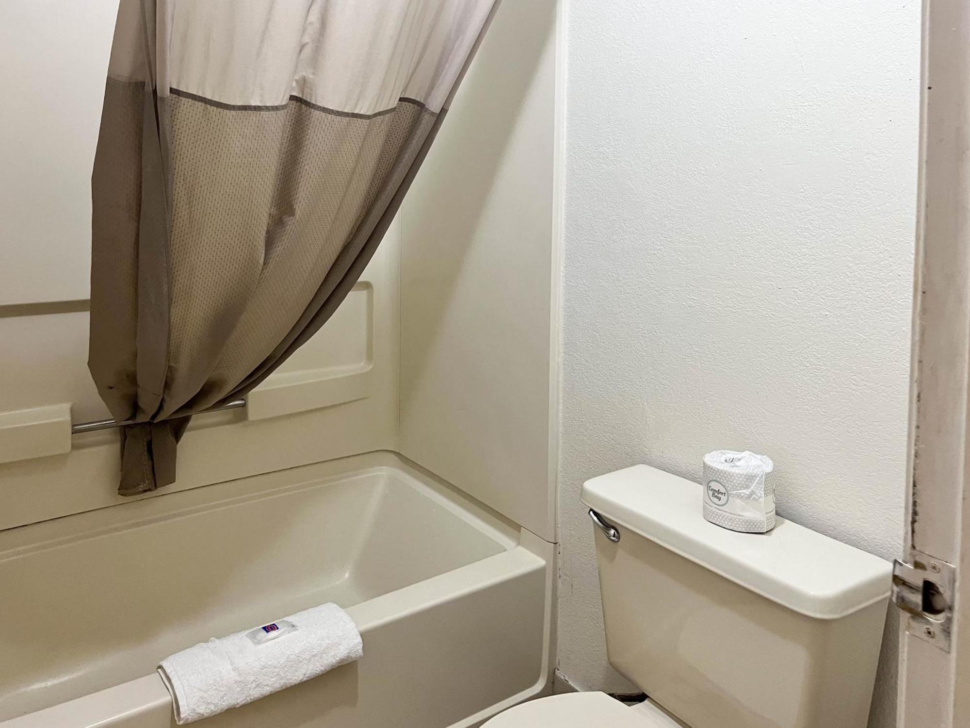 Motel 6-Dayton, Oh - Englewood Екстер'єр фото